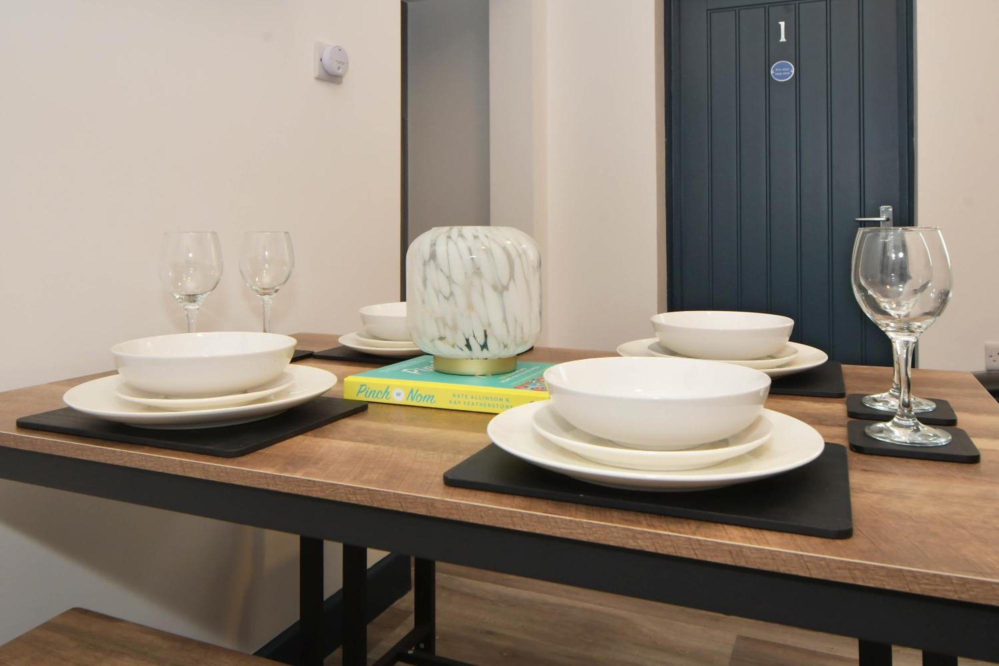 Stay At Shobnall Road Rooms And Studios Burton Екстер'єр фото