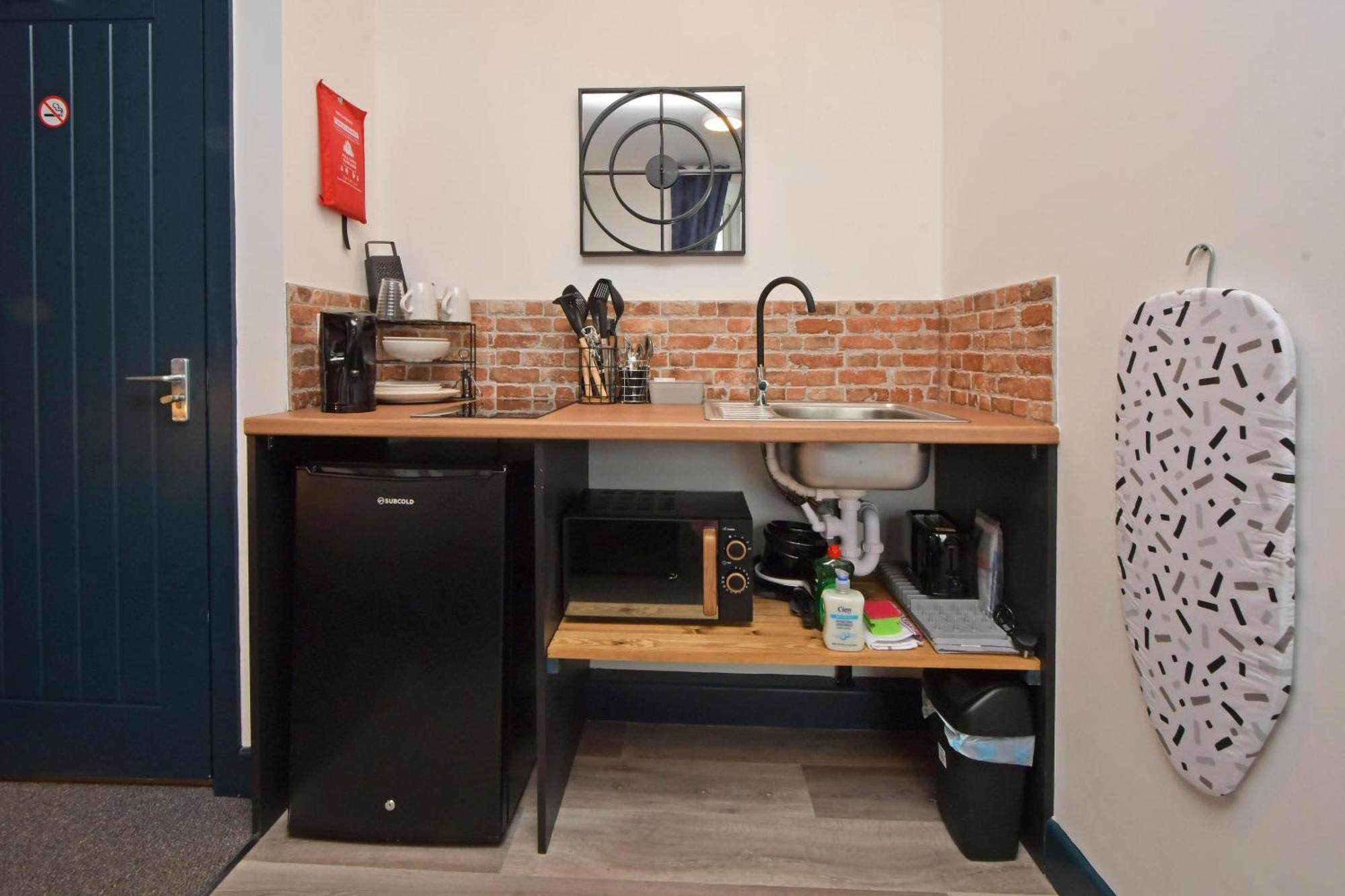 Stay At Shobnall Road Rooms And Studios Burton Екстер'єр фото